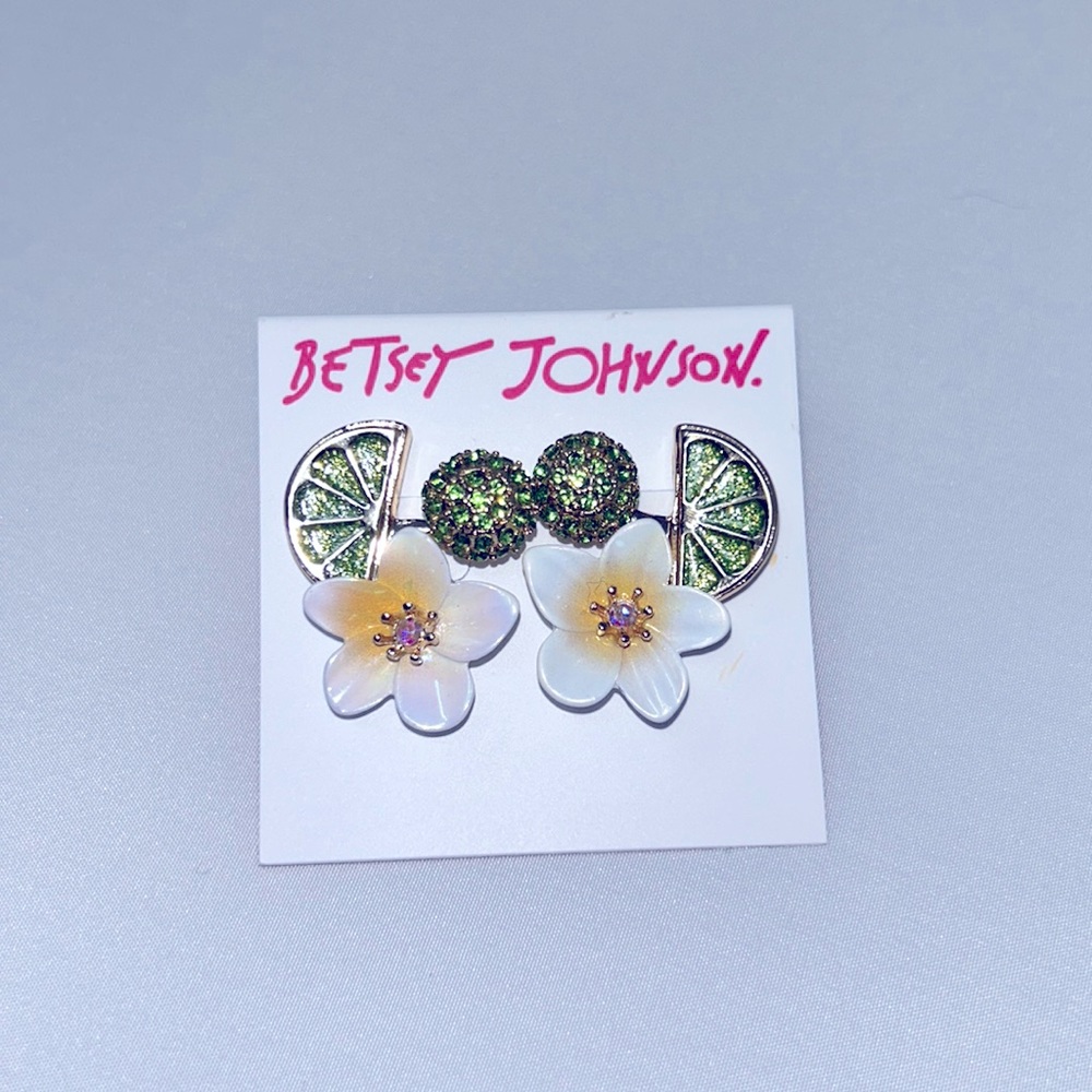 Betsey Johnson Green White Flower Rhinestone Stud Earrings